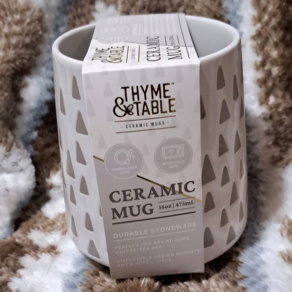 804. NWT Thyme & Table White Ceramic Mug with Triangle Pattern - Picture 2 of 3